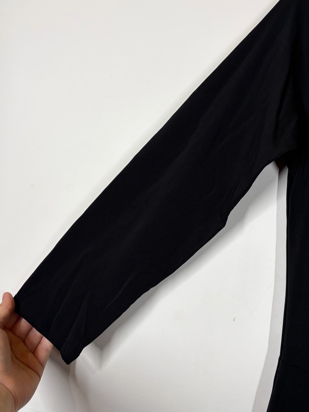 NWT $450 Josie Natori Black Jersey Matte Dress Size Medium - Picture 6 of 9